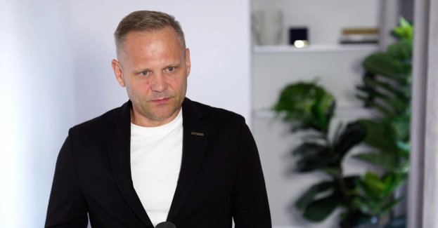 Sierpień przyniósł silne odbicie na rynku złota. W skali miesiąca notowania kruszcu wzrosły o ok. 9,4 proc., choć końcówka miesiąca przyniosła wyraźną korektę, która pogłębiła się na początku września. Wzrostom sprzyjały przede wszystkim słabsze dane z amerykańskiej gospodarki, osłabienie dolara, zmieniające się oczekiwania dotyczące polityki Rezerwy Federalnej oraz napływ kapitału do funduszy ETF opartych na złocie. Długoterminowym wsparciem dla rynku pozostają także zakupy banków centralnych.